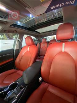 تۆیۆتا کامری